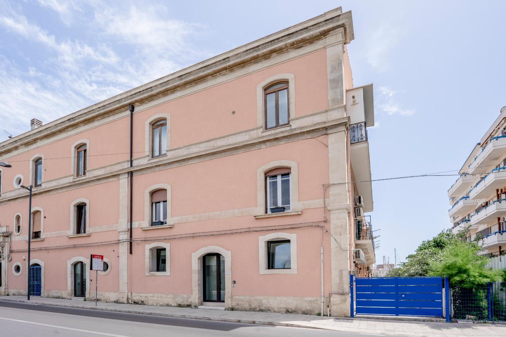 Eos - Elegants Apartments & Suites Syracuse Buitenkant foto