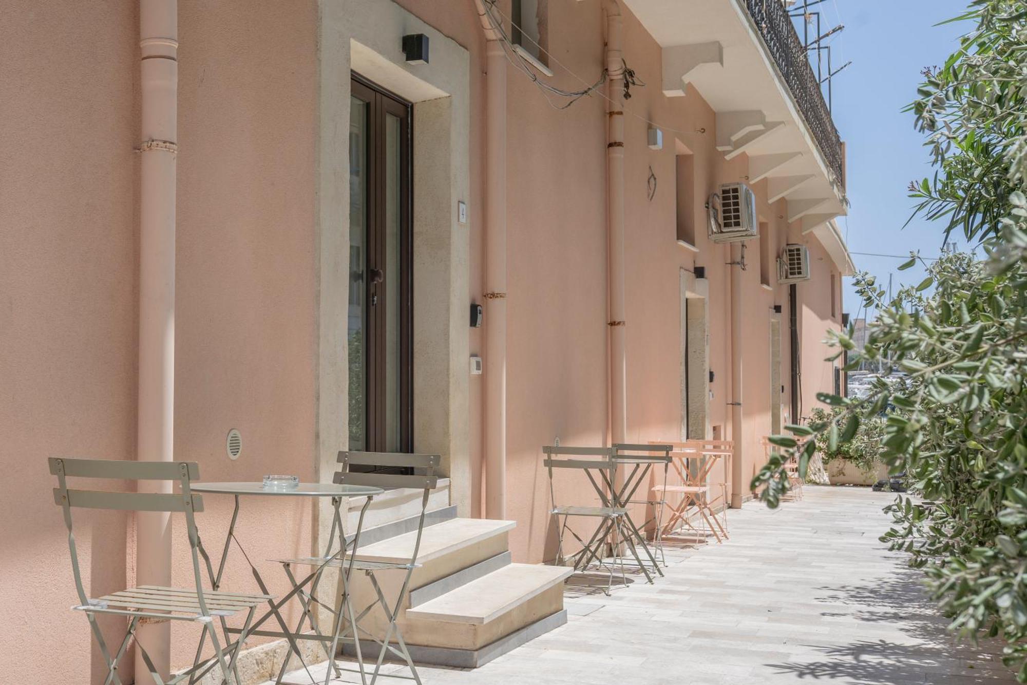 Eos - Elegants Apartments & Suites Syracuse Buitenkant foto